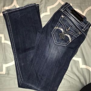 Women’s Rock Revival Jeans